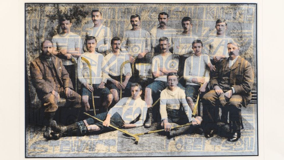BBCScotlandNews's tweet image. Exploring the art of shinty
—
@camanachd #throwup2018
—
bbc.in/2MR4cDx