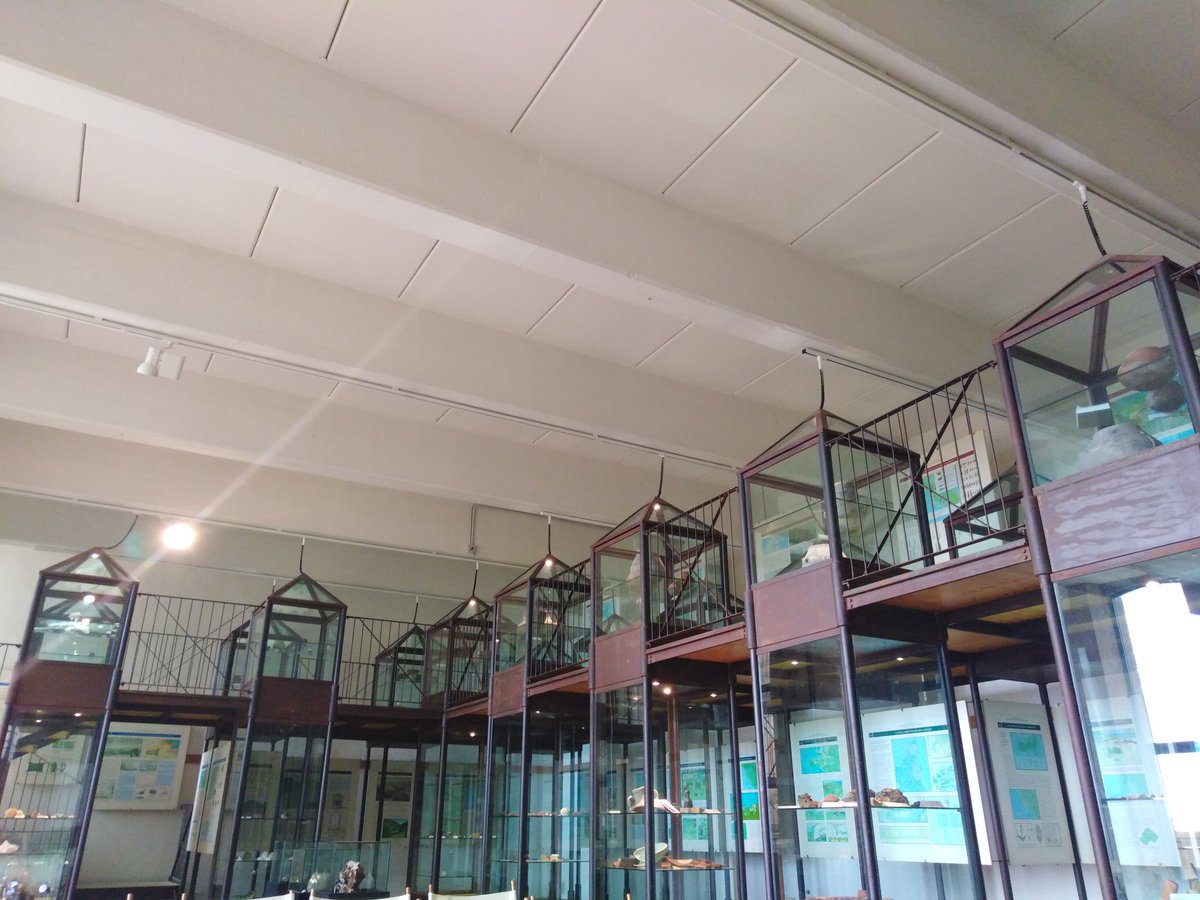 MuseoRioElba's tweet photo. #Settembre all' #isoladelba è il periodo ideale per passeggiare in mezzo alla natura, fare il bagno in mare e andare alla scoperta del territorio e dei #musei!
#elbadascoprire #parcominelba #ComunediRio #tuscany https://t.co/HX5pXZzDi1