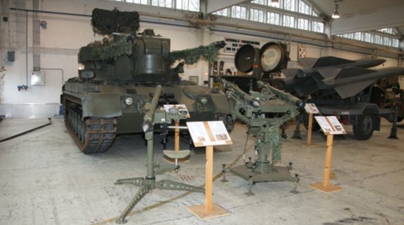 WarHeritage's tweet photo. De site #GunfireMuseum” van het #WarHeritage Institute, te midden van een uitgestrekt #militair domein in @2930Brasschaat, zet de deuren open voor het publiek op #OpenMonumentendag op 9 september van 10u - 17u. Gratis toegang https://t.co/fZV7DIEVxT #WHI #artillerie #tanks https://t.co/COSuY94fMy