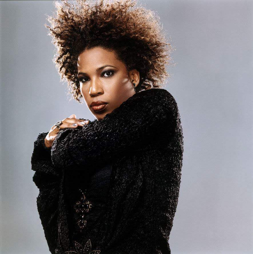 Macy Gray ( Natalie Renée McIntyre)
Birth 1967.9.6 Happy Birthday
 