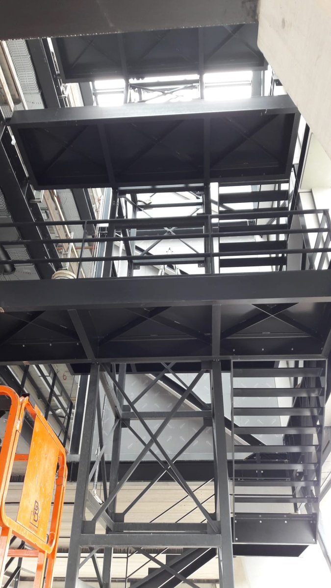 We zijn gestart met de #opbouw van het #trappenhuis in het #nieuwbouw kantoor CM te #Breda.