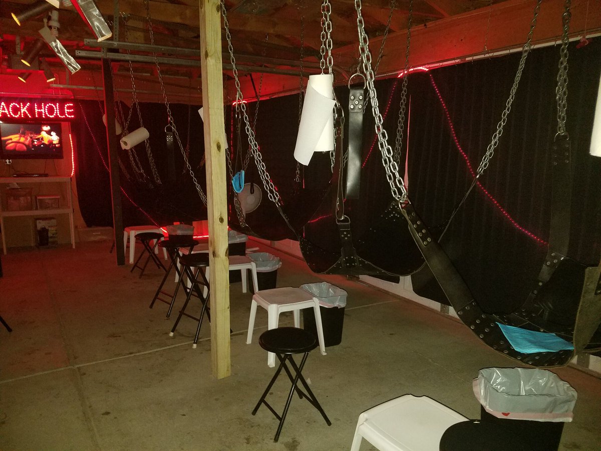 CoupleN2Fisting's tweet photo. CHICAGO Fisting Party-September 8th- 9 pm, https://t.co/fCagSSvcfe for info. and to sign up! all experience levels welcome! Cum try out our brand new custom slings! Holes & hands needed! #ff #mafiaff.org #gayfisting #fisting #punchfisting #gayff #MIR #IML https://t.co/CFMRYtcQv7