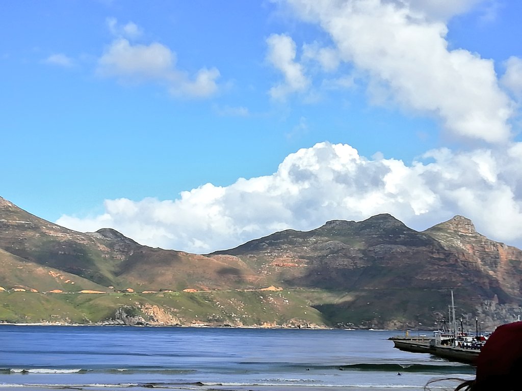 mankosip01's tweet photo. From Hout Bay to Kapa views on the bus.
#RedBusTour #TravellingcheapskateseKapa https://t.co/IM4Uj1r5ZV