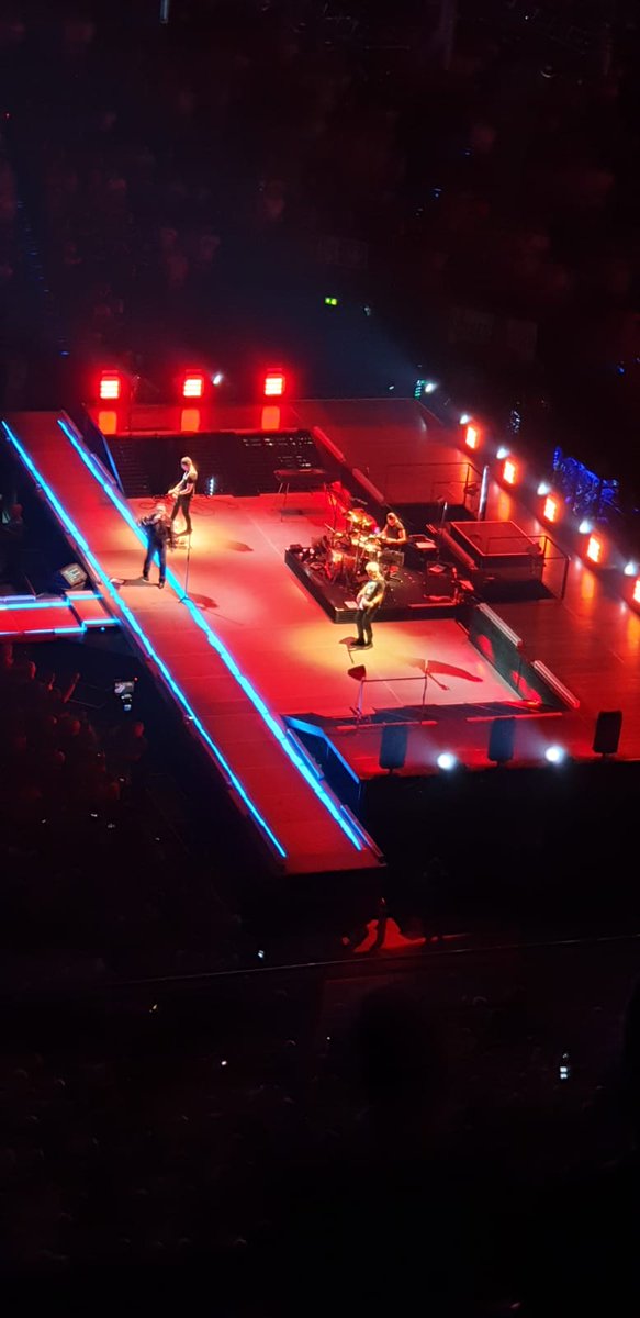 Barbaratwitjes's tweet photo. Concert U2 Keulen was geweldig !! https://t.co/52kZIcSoM1