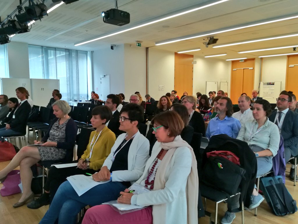 Catch_E_yoU's tweet photo. Attending the conference #catcheyou18 #catcheyouconference #horizon2020 #European @ForumNGiovani @RegioneER @UniboMagazine https://t.co/cMGxNhjo7o