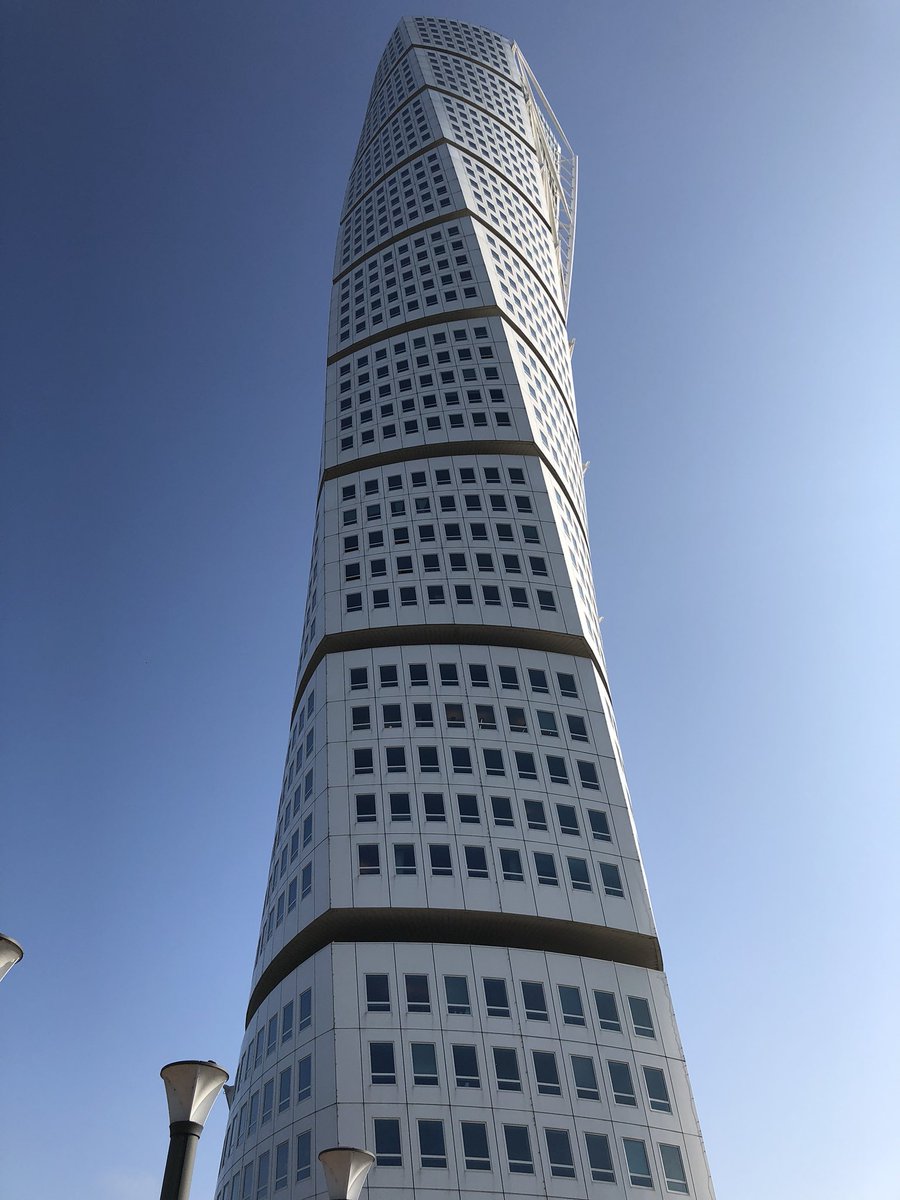 Stads_Kracht's tweet photo. Fraaie voorbeelden architectuur aan havenfront #Kopenhagen en #Malmö @LeegstandNb #herontwikkeling https://t.co/2XE1yu1Igu