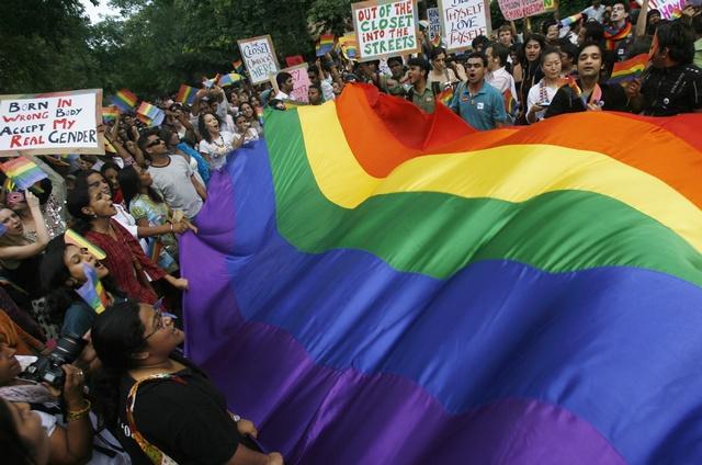 PONHXBEAR's tweet photo. Thank you Honourable #SupremeCourt for showing once again that you are the protector of ALL of our people. Love and wishes to all my Indian #LGBT family. What a wonderful day! Be you. Be true! To each individual who fought for this day, #Respect Bye #Section377 Jai Hind! https://t.co/mnxHIYag9k