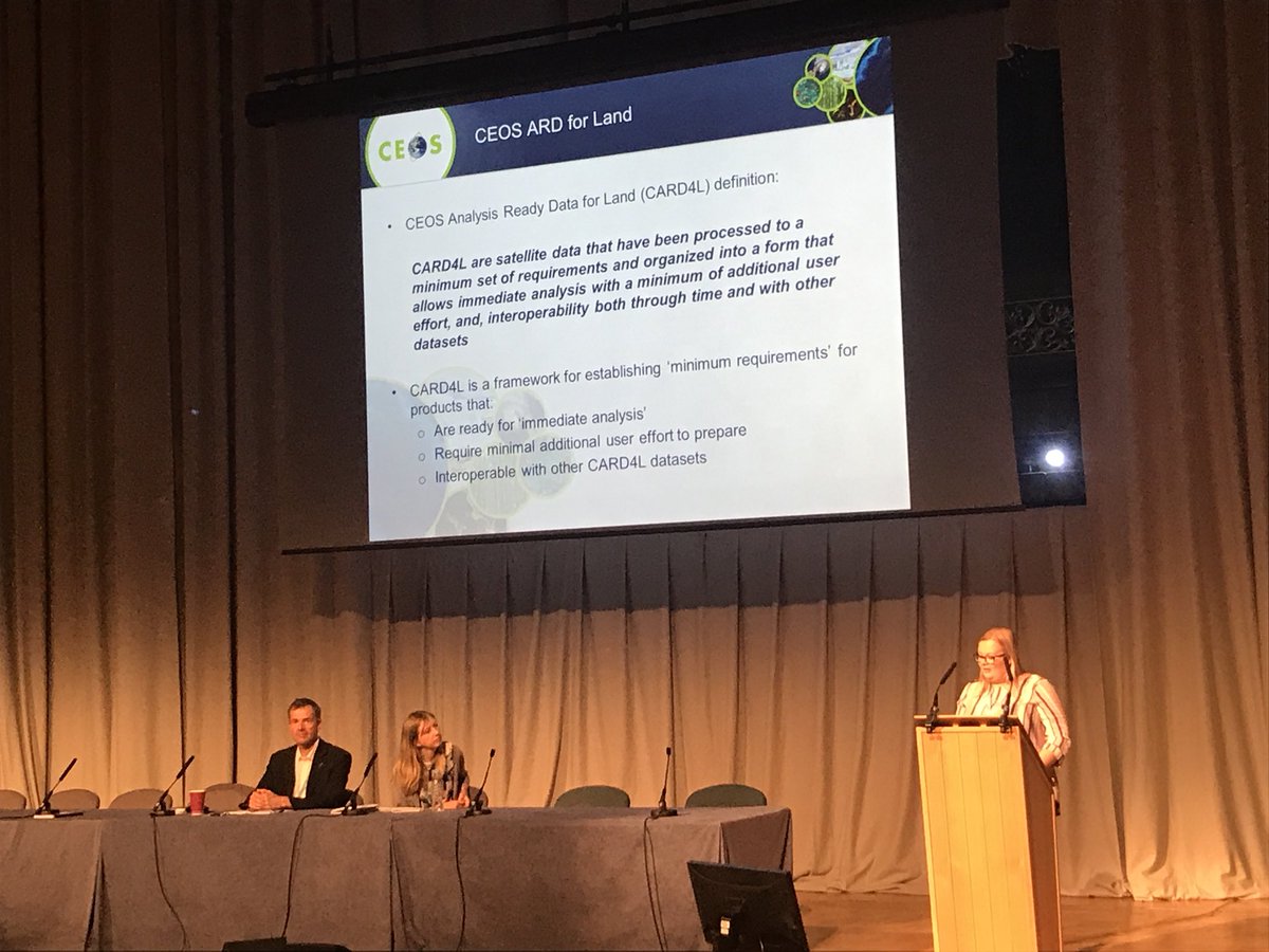 terrifreemantle's tweet image. Gwawr Jones @JonesGwawr @JNCC_UK discusses #AnalysisReadyData for #EO and how it has the potential to make #EO data easier to access by the wider community #EarthObsConf2018 #SARbackscatter #SurfaceReflectance #SurfaceTemperature