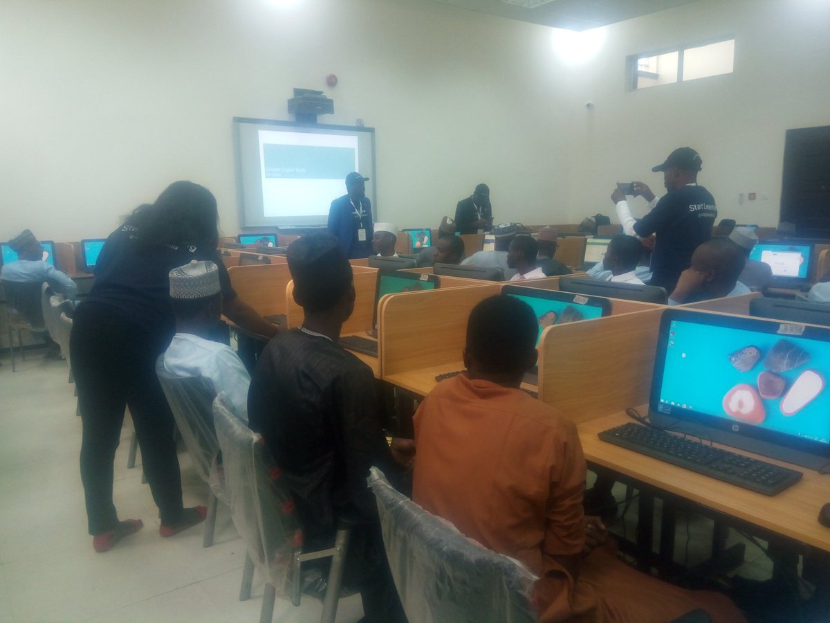 Kingsleykachi4's tweet photo. @MarkRocketfela 
@LilryanneC 
@IamTunjiAyeni 
@wonderfulgod_ay
Placing Sokoto on the Digital Map via Facebook
#GrowWithGoogle #DigitalSokoto #mtgng #GoogleDigitalSkills https://t.co/AjL7G3wDee