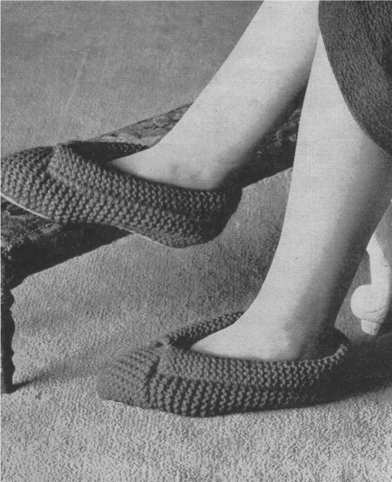 PDFPattern's tweet photo. #etsy shop: Slippers and Bedsocks Knitting Pattern PDF Ladies and Mens, Bed Socks and Slipper Tops, Vintage Knitting Patterns, epattern Download https://t.co/hrXnOfwbRP #supplies #knitting #knittingpatterns #pdf #slippers #bedsocks #slippertops #aranslipperpattern #dk https://t.co/Xj3K5qNFay