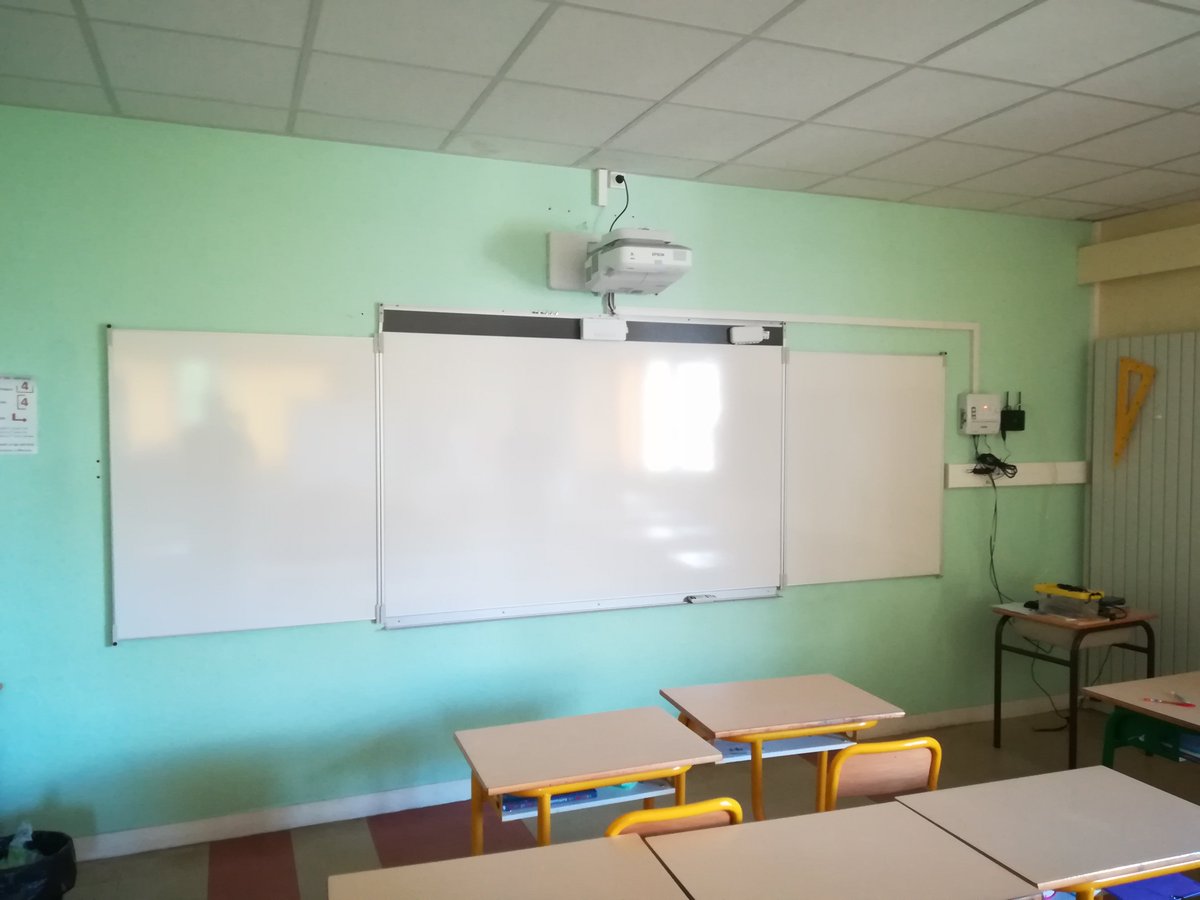 YoannChantereau's tweet photo. #ecole #numerique : L'@Adico reprend du service pour les #formations techniques des #enseignants après un été chargé en installations #TBI @PrometheanFR, #VPI @EPSON_fr #classesmobiles @NaoticFR https://t.co/1am3VVOluy