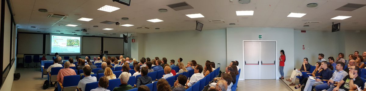 SIPaV1992's tweet photo. A great #JoinSession #SIPaV - @plantdisease about #emerging #plant #pathogens! #PlantPathology #PlantHealth thanks to  Lindsey du Toit, Maria Lodovica Gullino, Gary Munkvold, Santa Olga Cacciola and Sabrina Palmano! #SIPAV2018 https://t.co/xQBIWdyTht