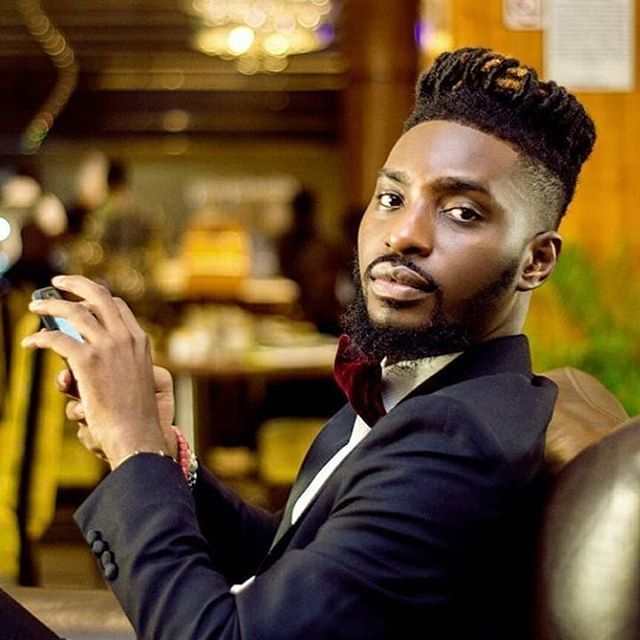 Locitude's tweet photo. Kings don't need crowns, kings are born with crowns.
Locs by Locitude!
@manolospanky keep shinning.
#locs
#locitude
#locsbylocitude
#menwithlocs
#proudlynigerian
#naturalhair
#naturallocs
#locinspiration https://t.co/ZoZjL01kJe https://t.co/zXXX8o442r