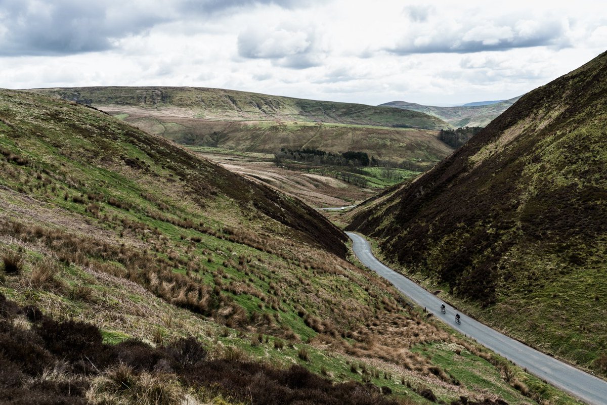 robertjamesuk's tweet image. #RJMYROADS is a project to showcase the beautiful roads of Great Britain and beyond, we want you to use the hashtag and show us your roads. 

Learn more: robertjames.link/RJMYROADS

#UKCyclingChat #CyclingUK #Cycling