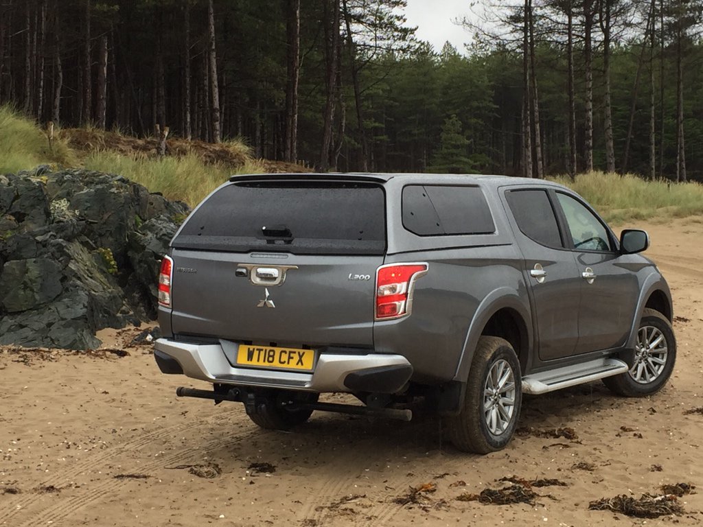 hypocentre's tweet photo. #AccessAnglesey Day 4. A slightly moist day at Llanddwyn Island. Getting the 4x4 up close and personal to the pillow lava outcrop on the beach. https://t.co/eSWMaOi9iY