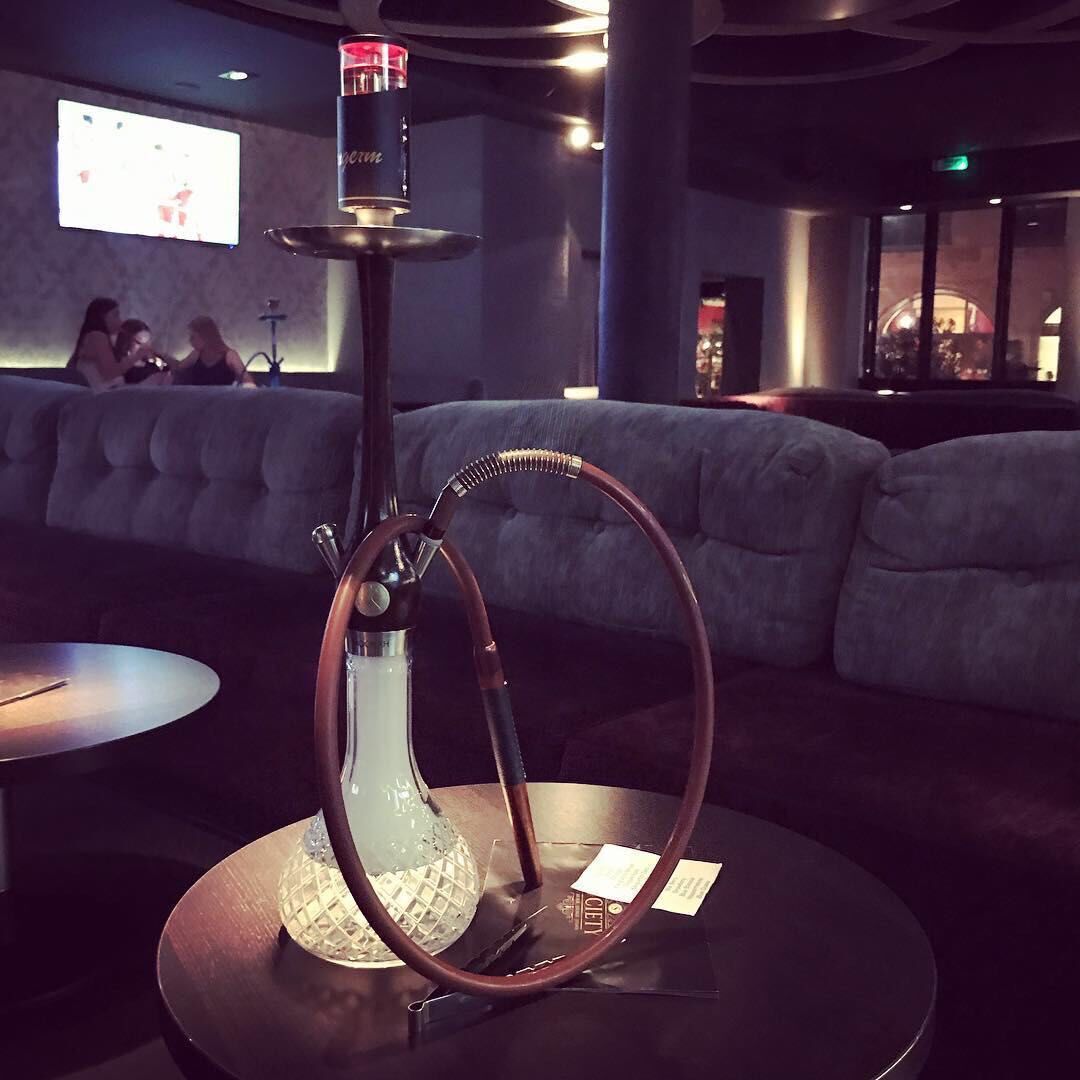 kangermhookah's tweet photo. Kangerm E-Hookah are popular in lounge💨💨#hookahlounge #shishalounge #vapor #vape #Chicha #hookahtime #amyhookah #vape #hookahsmoke #tangiers #hookah #hookahlife #shisha #hookahaddiction #hookahlove #eshisha #hookahplace #smoke #ehookah #hookahbar #kangerm #eliquid #ejuice https://t.co/Bmi5cBLRSS