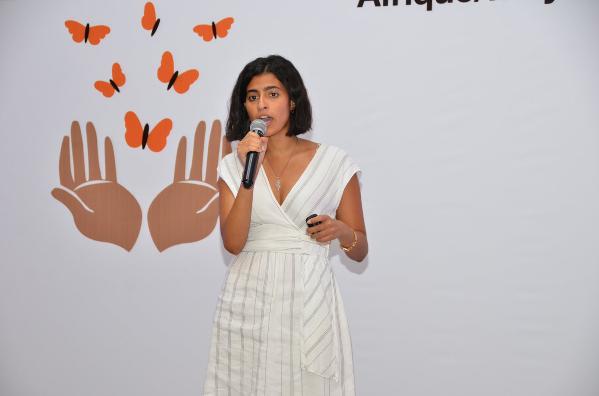 OrangeTN_Plus's tweet photo. #POESAM 2018 : Aujourd'hui pour lutter contre l'addiction, il ne suffit plus d’être sobre, il faut surtout être connecté!
#Vsober plateforme de réhabilitation virtuelle qui utilise la technologie #VR pour aider les consommateurs de drogues à lutter contre leur addiction https://t.co/soA8n1Pmgd