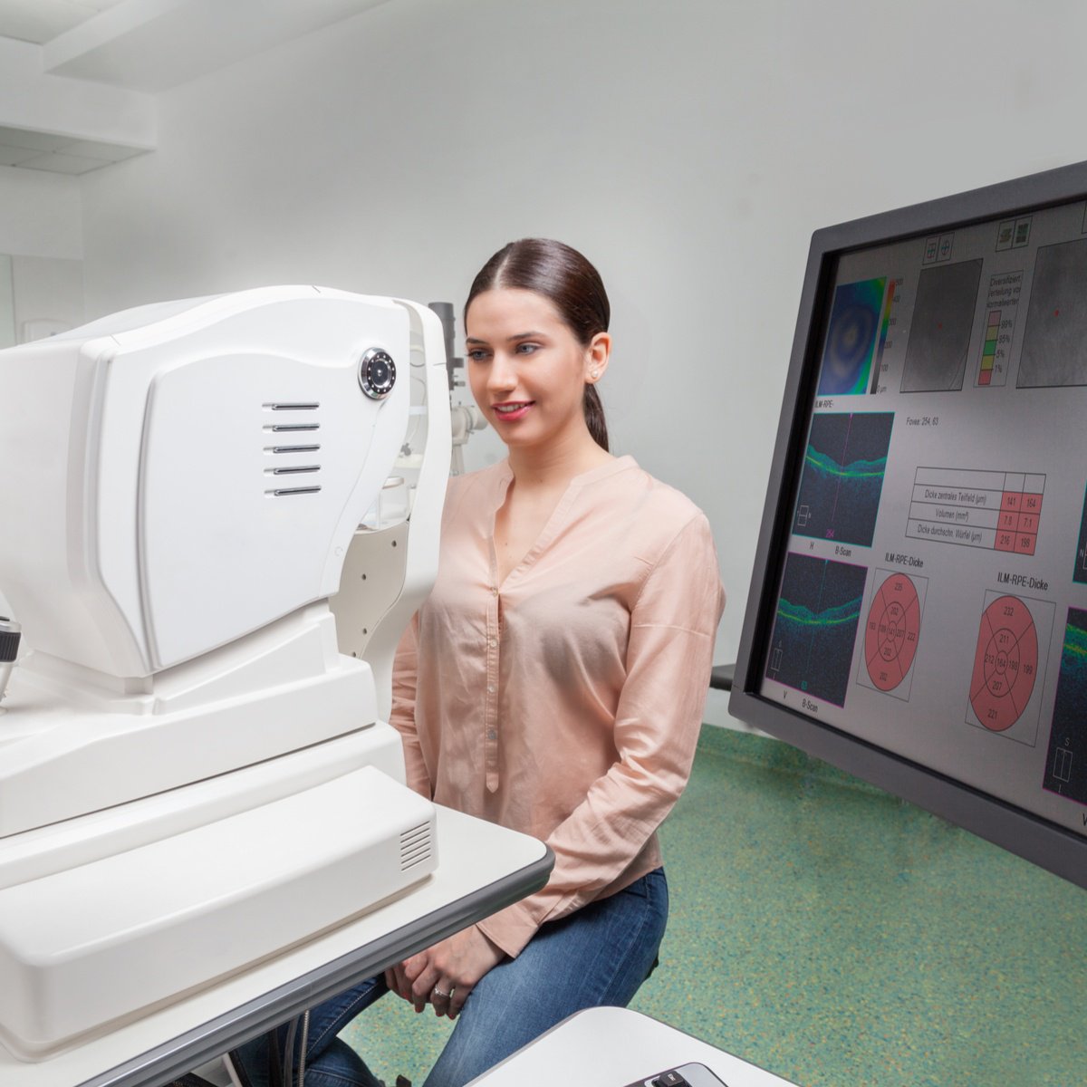 CLensPractice's tweet image. Great news - if you book an #appointment with us as a new patient, we'll give you a 3D OCT Scan of the back of your eyes for FREE! socsi.in/Book_An_Appoin… #eyescan #eyecare #contactlenses