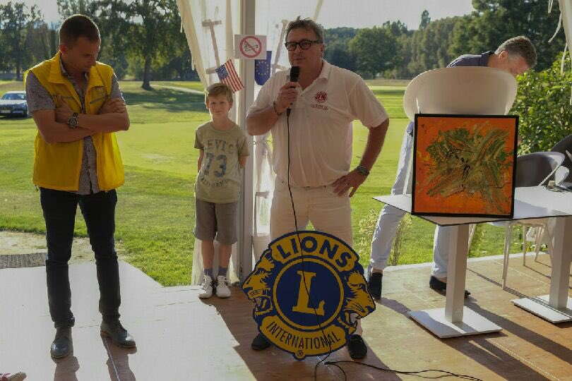 Crédit Agricole Centre Est, banquier assureur, et sa caisse locale de Macon @CaisseLocMacon fiers d’accompagner la compétition de golf au profit de la section handi aviron à Mâcon au côté du Lions club