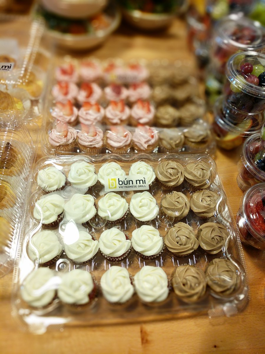 bunmigrill's tweet photo. Want unique lunches? Check out the HUGE order we fulfilled. Such a great company treating employees well #bunmigrill #buckheadlunch #atlantacatering, #atlantarestaurants, #corporatelunch #lunchmeeting #atlcatering  #corporatecaterer #eateratlanta #atlantaeater #eateratlanta #atl https://t.co/GrIdzQnxH0