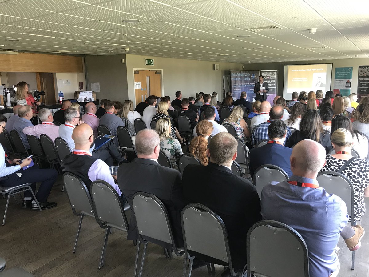 shoutconnect's tweet photo. We’ve announced our next Joint Meeting, you can register now here 👉 https://t.co/rNC0p6AYgz at @BurnleyOfficial on the 28th of September #SNJM #Networking #LancashireHour https://t.co/GcyD8QGZDW