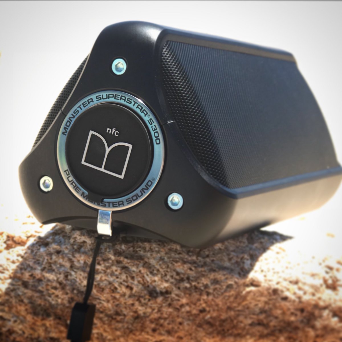 Monster_Canada's tweet photo. Water, Weather and Splash-proof for any season...Monster Superstar S300 Wireless Speaker
#MonsterSound #ThursdayThoughts https://t.co/miTZ4n7ZPp