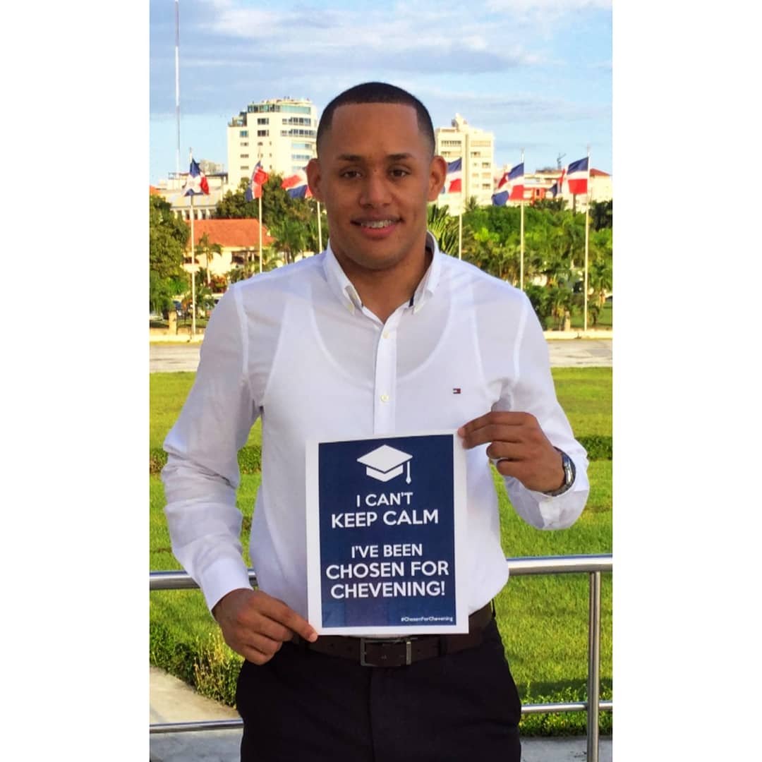 UNAPEC's tweet photo. ¡Acompáñanos hoy en la Sección informativa de las Becas Chevening del Reino Unido!
Con la participación Abel Francisco Belliard Soto, egresado de la carrera Ingeniería de Sistemas de Computación, quien viajará al Reino Unido para cursar un “MSc en Seguridad de la Información”. https://t.co/hgqnJLJJnM