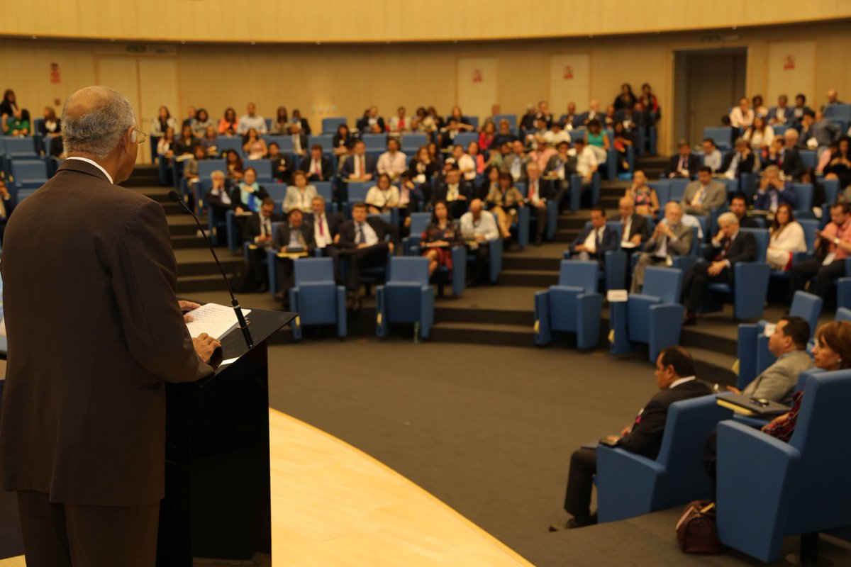En el hemiciclo del Parlamento Latinoamericano y Caribeño dio  inicio la XIV Reunión Mundial de Derecho Aduanero Panamá 2018 titulada: “Innovación Tecnológica, Inteligencia Artificial y Control Aduanero en la Economía Digital".

Más detalles: bit.ly/2N8G2V6