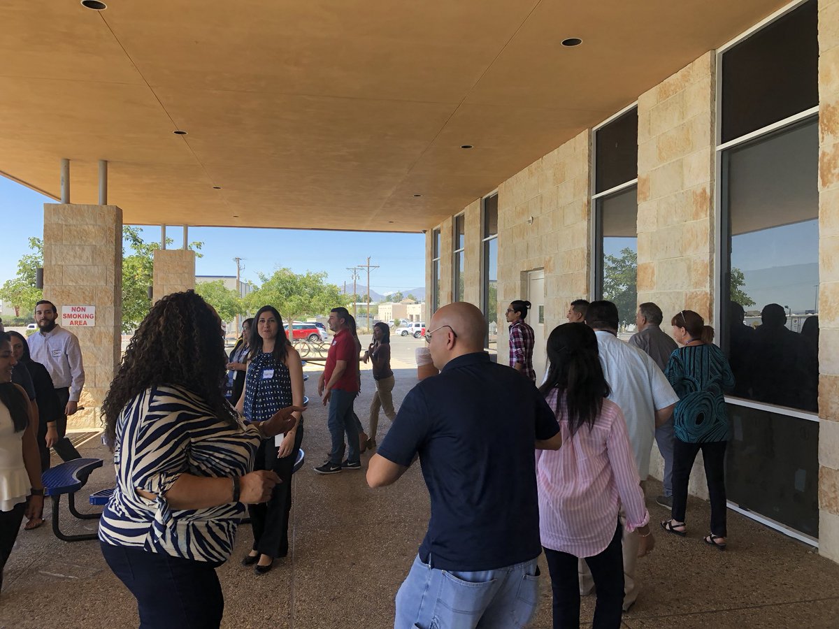 josez2280's tweet photo. Coaching training in El Paso #ELPRocks #915Coaching #ELPCoachingengaged #LifeAtCapgemini https://t.co/PQcwieifys