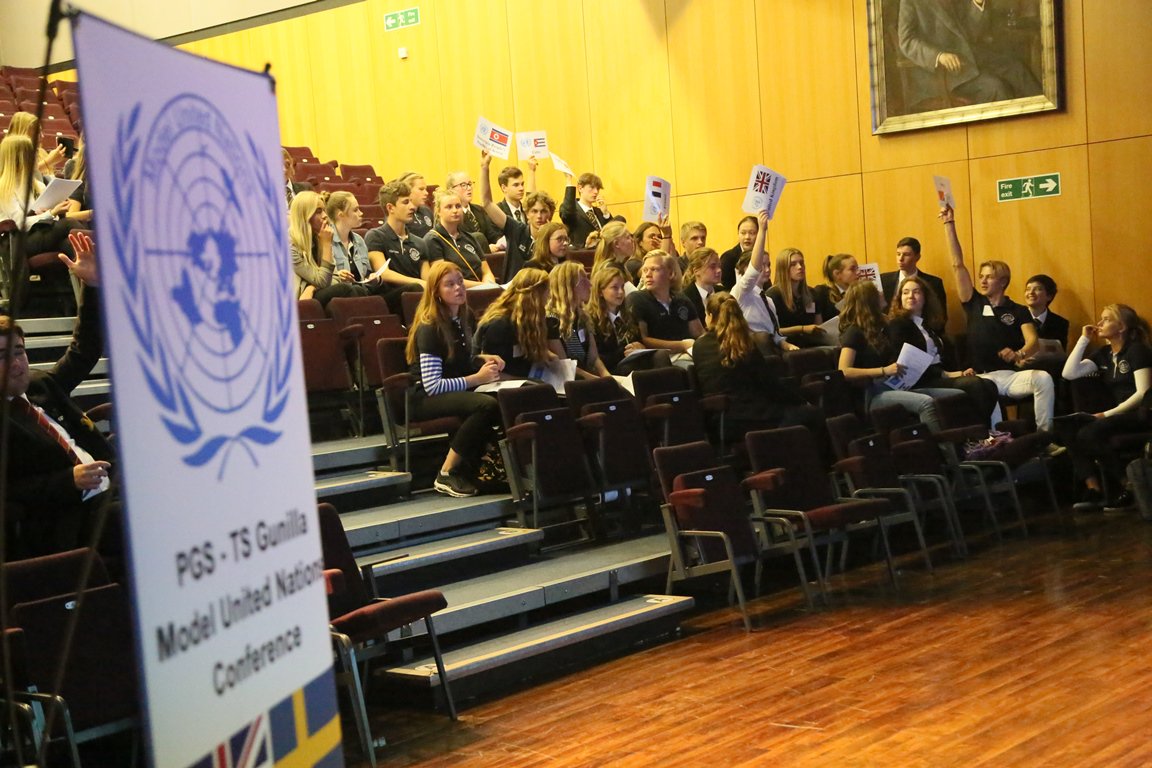 ib_pgs's tweet photo. Really enjoyable inaugural Anglo-Swedish conference @PGS_1732 with our friends from the tall ship TS Gunilla,  Year 12 IB pupils and visiting Swedes have now put the world to rights! @IB_DP @iborganization #IB50 https://t.co/6ml8VczGys