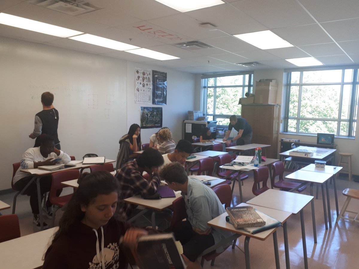 mrbond_math's tweet photo. Getting lots done in Math Homework Help Club!!
Mon - Tues Room 272
Wed - Thur Room 274
#NPVL @StPeterOCSB @tansinecosine @OCSBTaylor https://t.co/i4ARASF64D