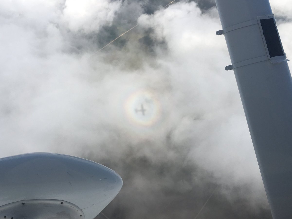 KHPAircraft's tweet photo. We could see ourselves on top of the clouds! #castingshadows #abovetheclouds #cloudpatrol https://t.co/f8mV8Qp89s