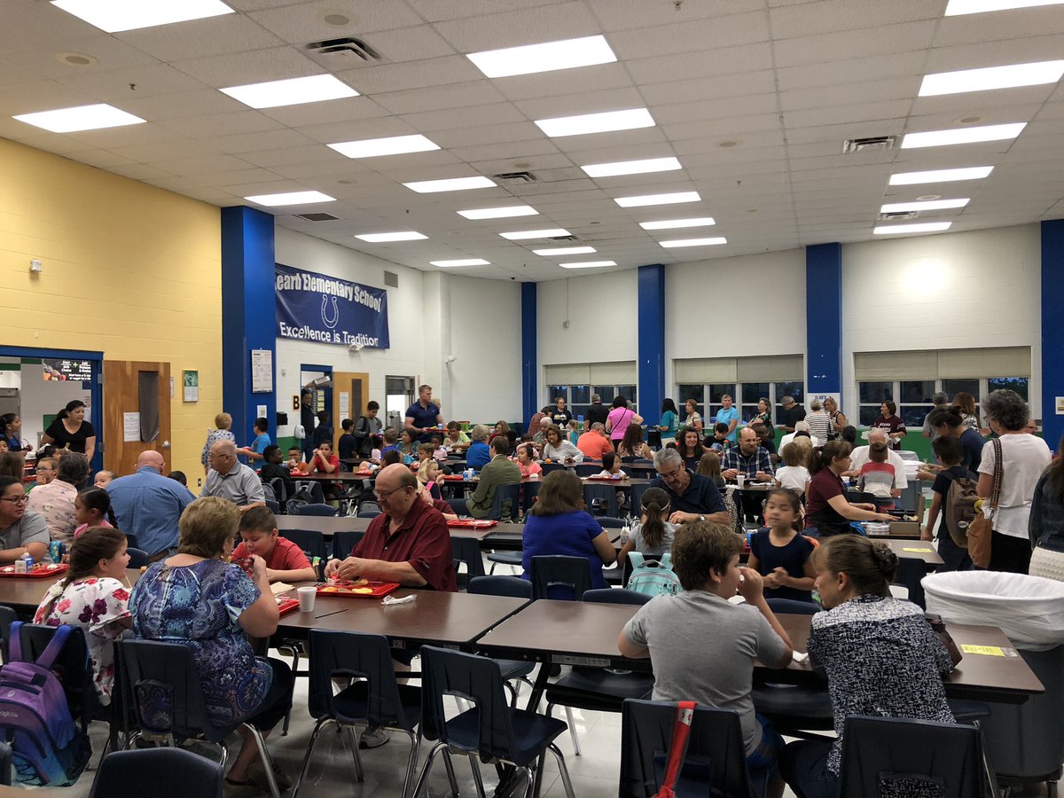 We love our grandparents at Beard ES.   <a href="/blancahemann/">Blanca Hemann</a> <a href="/NISDBeard/">Beard Elementary</a>