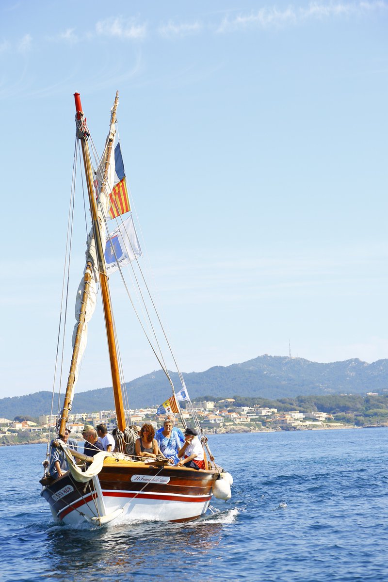 OfficedeSanary's tweet photo. Fête des traditions ce week end ! #traditions #patrimoine #sanarytourisme #embarquementsimmédiats #pointusdesanary
Programme disponible sur https://t.co/dx5LUQBgMZ https://t.co/2Nv7SiMLiA