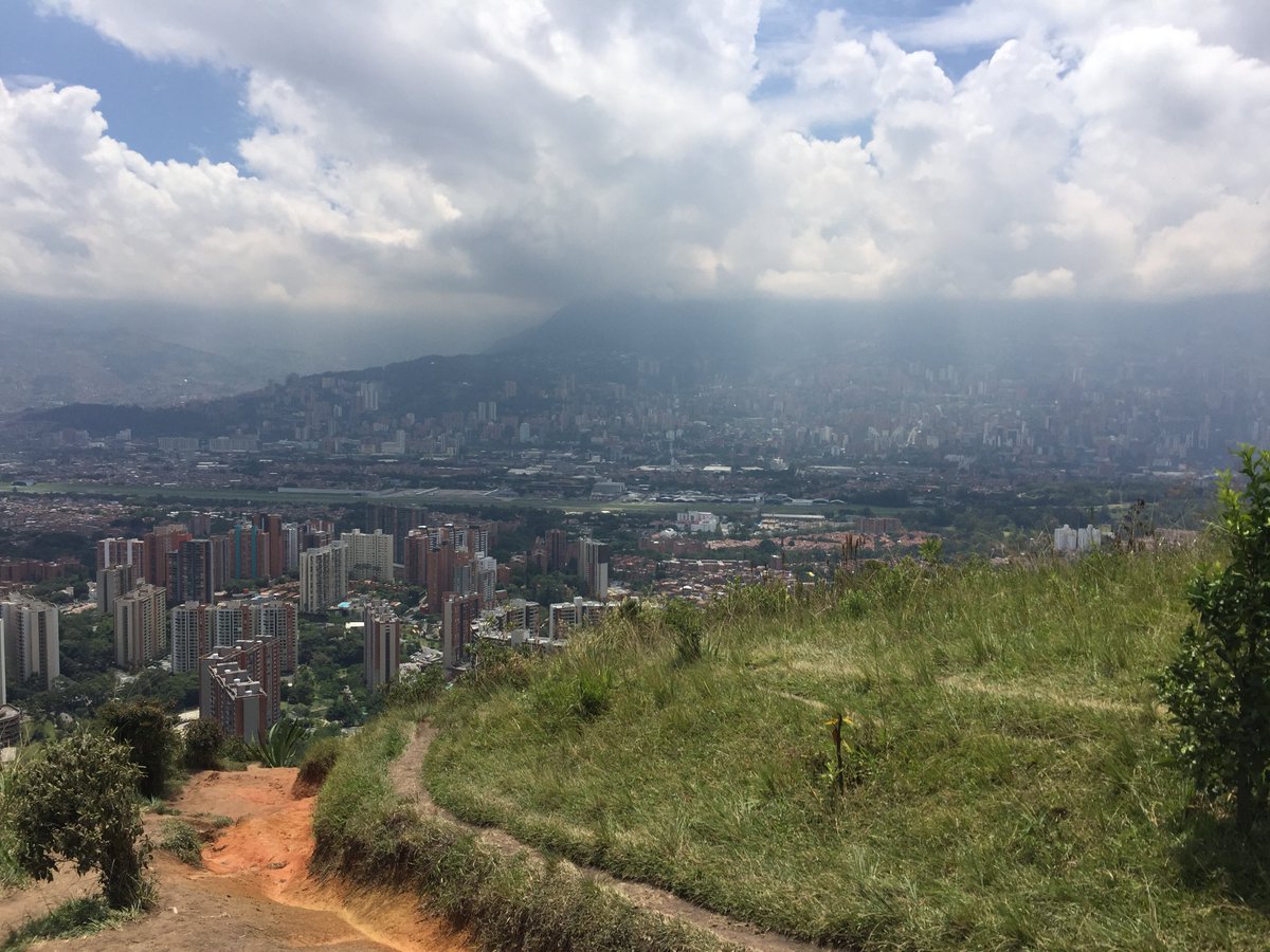 Merci la Colombie.
Je suis arrive en tant qu'étranger je repars en tant qu'amoureux de ce pays.
Ce n'est qu'un au revoir por ahora...
#colombie #medellin #cartagena #guatape