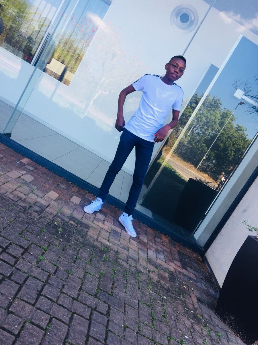 ikentanzi_'s tweet photo. The man behind the scary threads. https://t.co/39ucEwSuvt