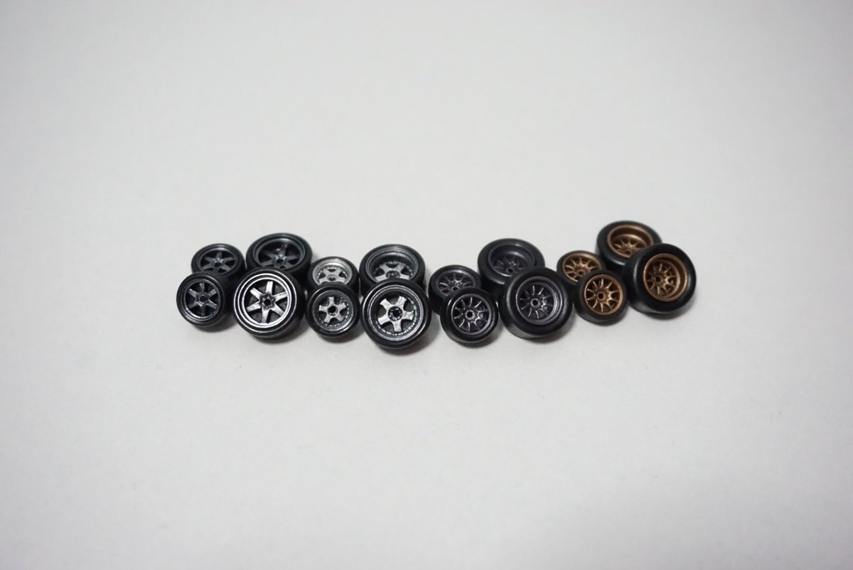 noonsubie's tweet photo. นี่คือ...ล้อซิ่ง จะไปจบกับคันไหน รอชมครับ 555 #wheelscustom #チョロQ https://t.co/HPsCEbNLnJ