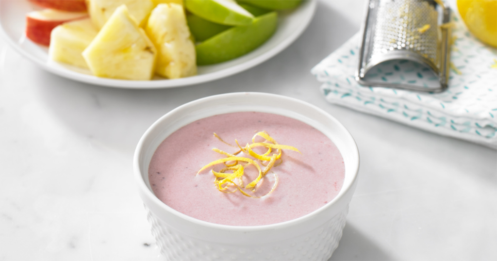 OceanSprayInc's tweet photo. After-school snack attacks setting in? Kids get creative when hungry. Conquer post-class cravings by having sweet, sensible solutions ready for them like this Lemony Cranberry Fruit Dip. #BacktoSchoolBasics https://t.co/CbHQ8LdDi0 https://t.co/AC0Ikx4kYG