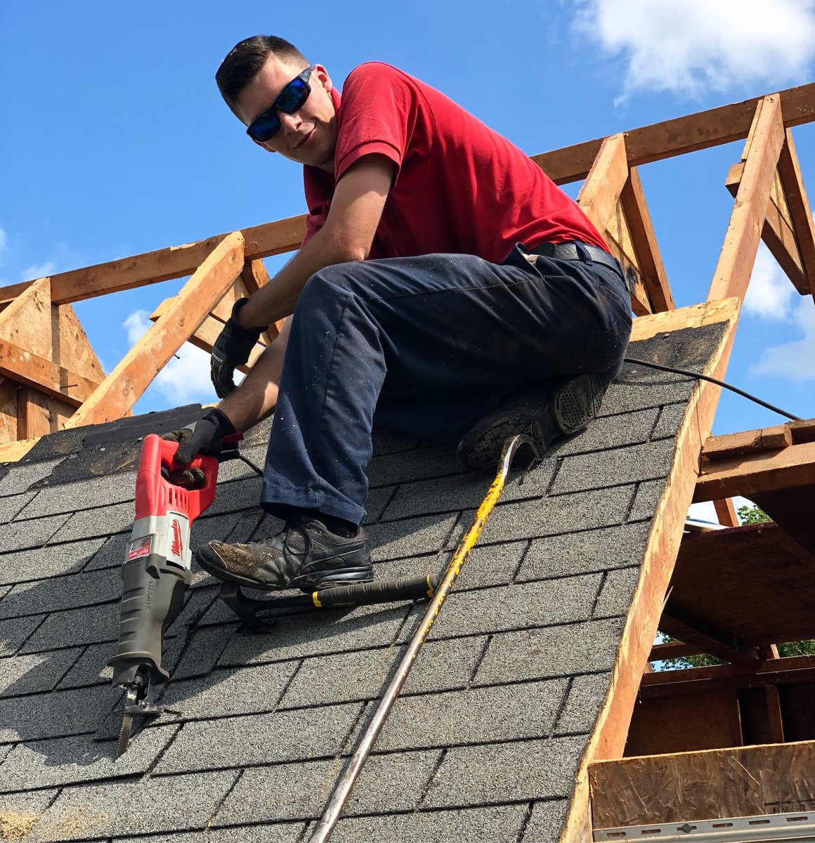 FDJunkRemoval's tweet image. Sunny Day☀️Shed Removal #demoday #junkremoval #indianapolis #demolition #getofftheshed #junkhauling 

firedawgsjunkremoval.com/services/shed-…