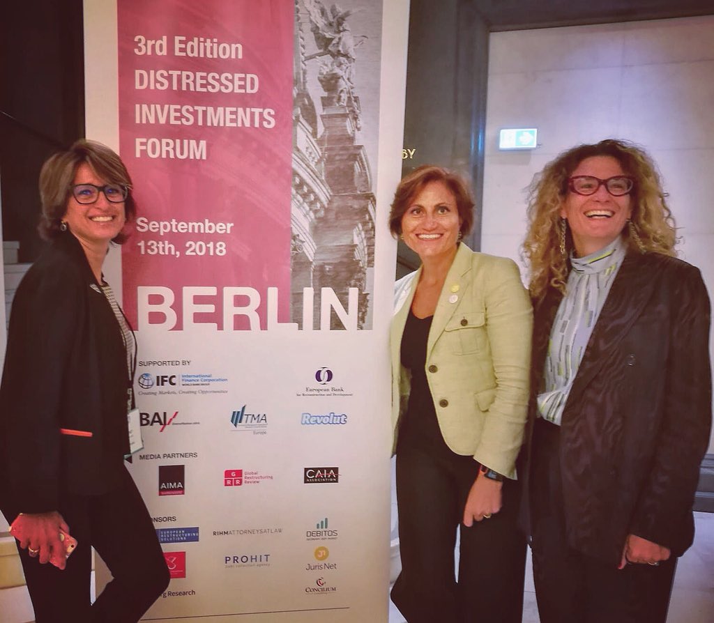 What a team.....👩🏻‍⚖️

Representing JurisNet family at <a href="/WJGlobalGroup/">WJ Global Group</a> ‘s 2018 Distressed Investments Forum. 

#BETHEEVOLUTION #JN ☀️
