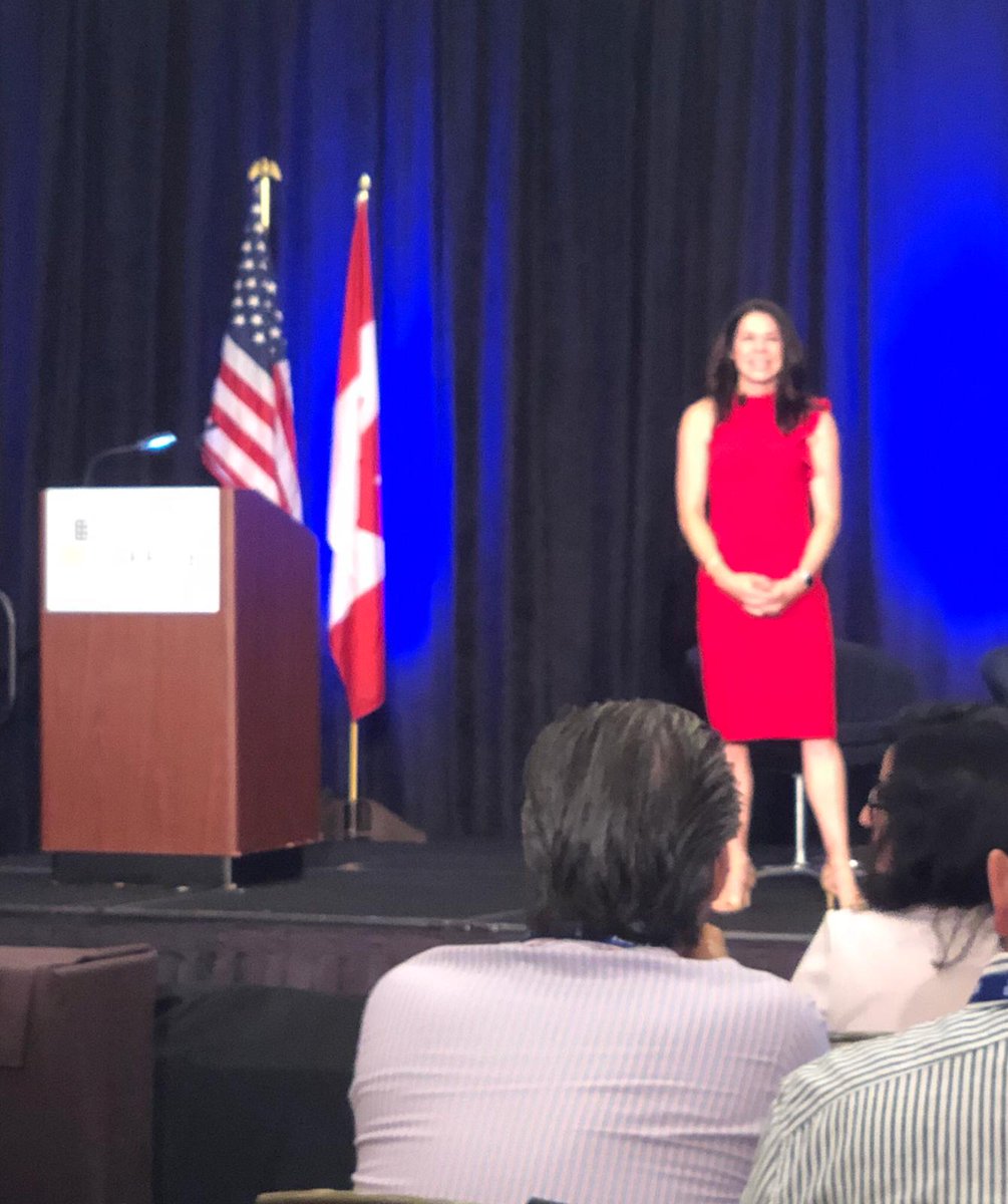 CloudVO's tweet image. Flex Office Conference 2018 commenced with a welcome message from @gwassoc executive director, Jamie Russo. @evrythingcowork #flexoffice2018 #naiop #globalworkspaceassociation