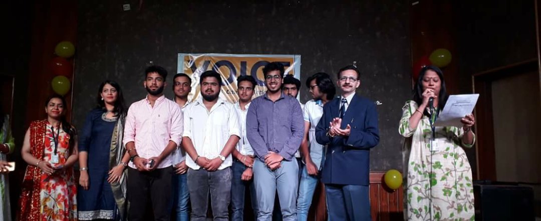 noidaagbs's tweet photo. "VOICE: Lights Camera &amp; Action"-
An Intra AGBS,Noida Skit Competition exclusively for BBA Students! Wonderful performances!!#Skit #SkitCompetition #AGBS #AGBSNoida #MBA #BBA #BBAAdmissions #MBAAdmisssions https://t.co/O9rZbowGlC