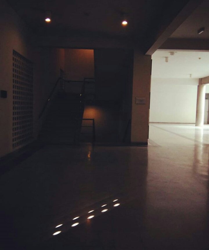 JustAamna_'s tweet image. Less of university, more of like HOSPITAL #breakdown #pifd