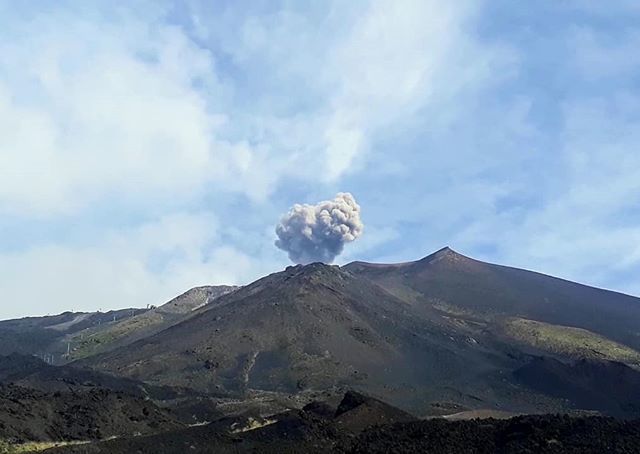 TrailsOfSicily's tweet photo. Angry lady!
#etna #eruption #volcanotour #activevulcano #sicily #bestofsicily #etna_bestphoto #eruzione #vulcano #naturelover #natura #localguide #adventure #przygoda #instagood #escursione #Sycylia #wulkan #trailsofsicily #szlakamisycylii #smoke #insta… https://t.co/d8ZXOJH88c https://t.co/JQR7GsCr23
