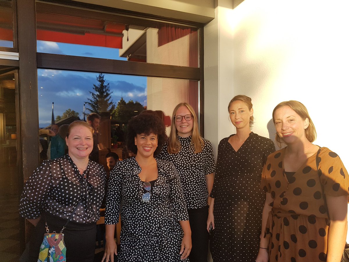 ConsatAB's tweet photo. Ett prickigt Consat gäng! 😎
Glada #ingenjörer #villagesurollon #funatwork https://t.co/suObRyRoDo