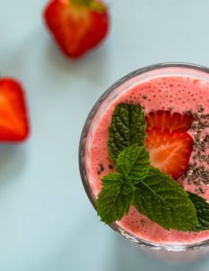 Are you serving customers their daily dose of delicious? Keep your menu fresh with Dr. Smoothie. 

Discover our tasty #smoothies and #frappes inspired by nature and always delicious: ow.ly/zhab30lNaZS