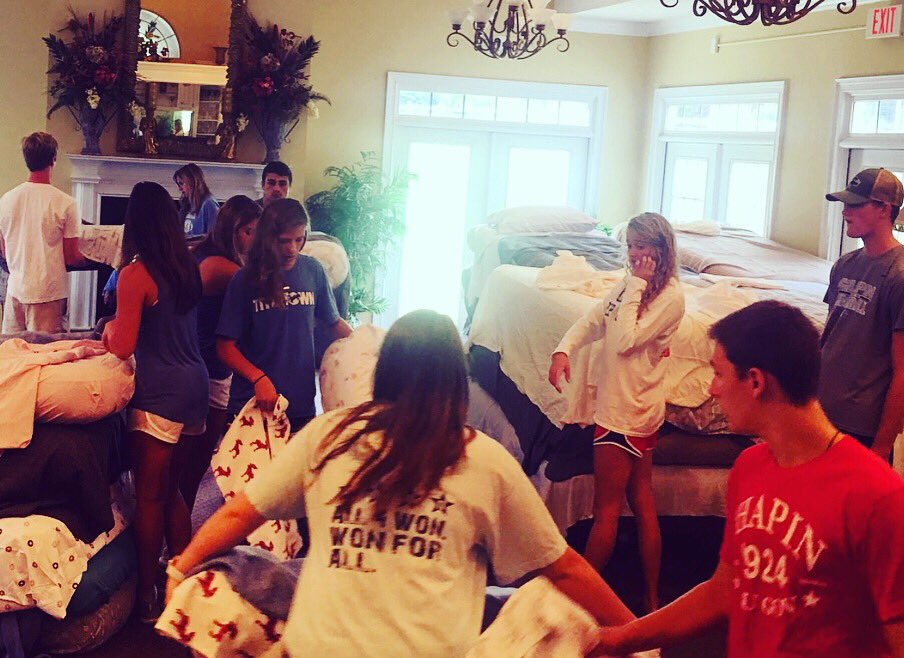 <a href="/CHSSTUGOV/">Chapin Stu Gov</a> working at Generations yesterday! It’s always great to see our students providing help for others! #FightFlorence
