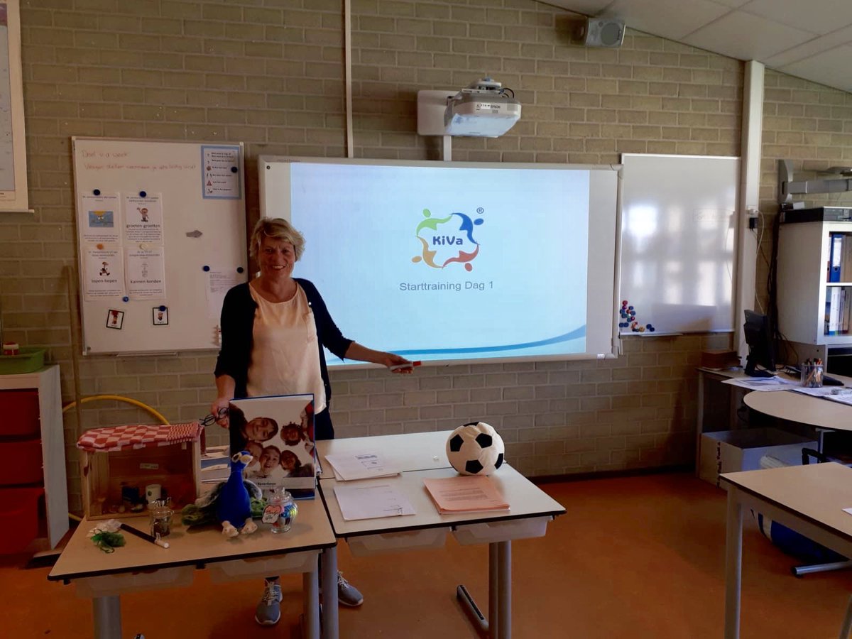 OBS de Twilling <a href="/detwilling/">OBS de Twilling</a> in Stiens is vandaag gestart met de #KiVa training, gegeven door collega Anneke Sterenberg <a href="/ansster/">anneke sterenberg</a> Succes met de training!