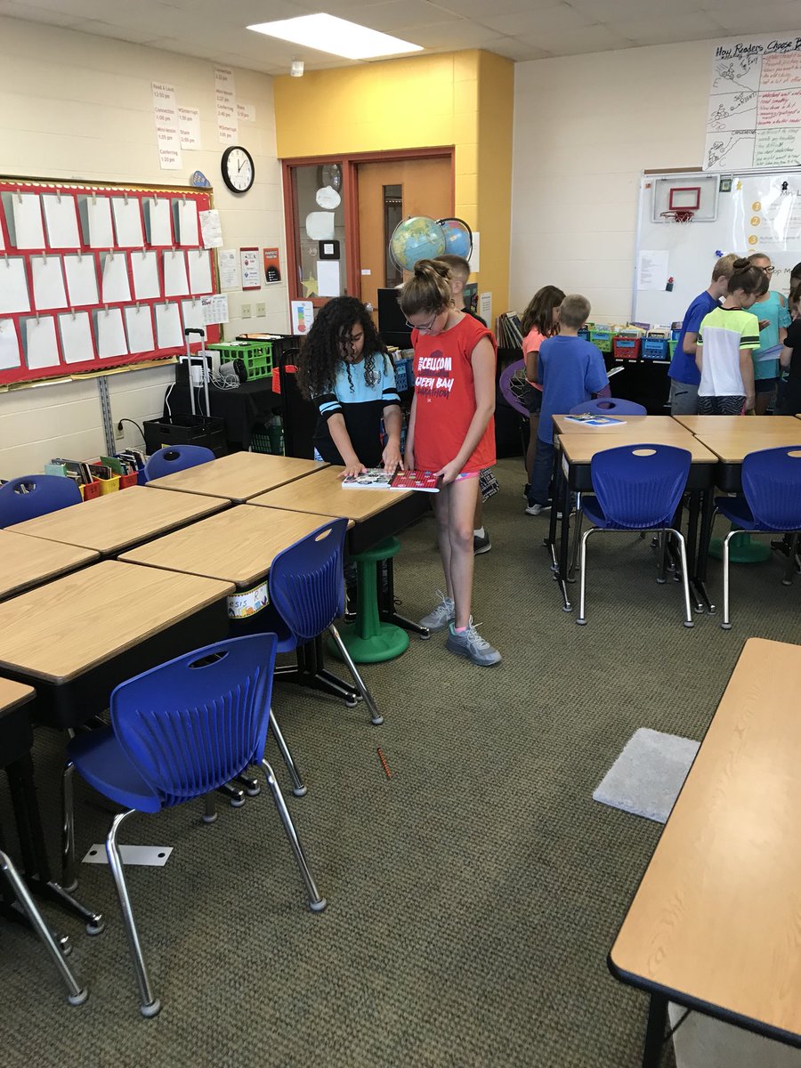 Ajanquart's tweet photo. Mr. Janquart’s class unveiling Writer’s Notebooks!!! 👍🏻😊#wdphc #wdppride @WDPHemlockCreek #proudofnotebooks https://t.co/GrGUEzjyKb