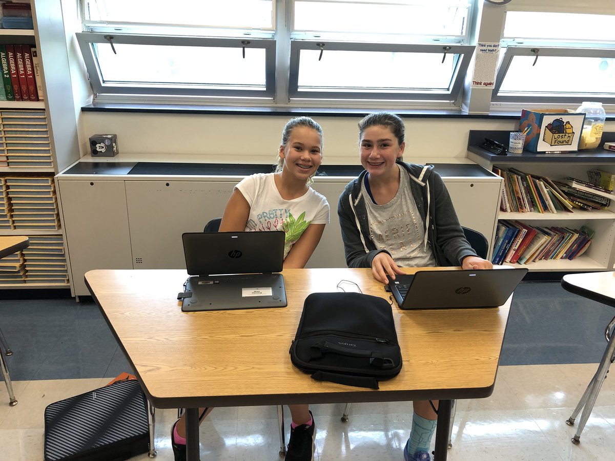 cbjjaffe's tweet image. Today we handed out our last laptop!  It’s been great touring our 5 Middle Schools!  #cbinnovate #cbsdtech